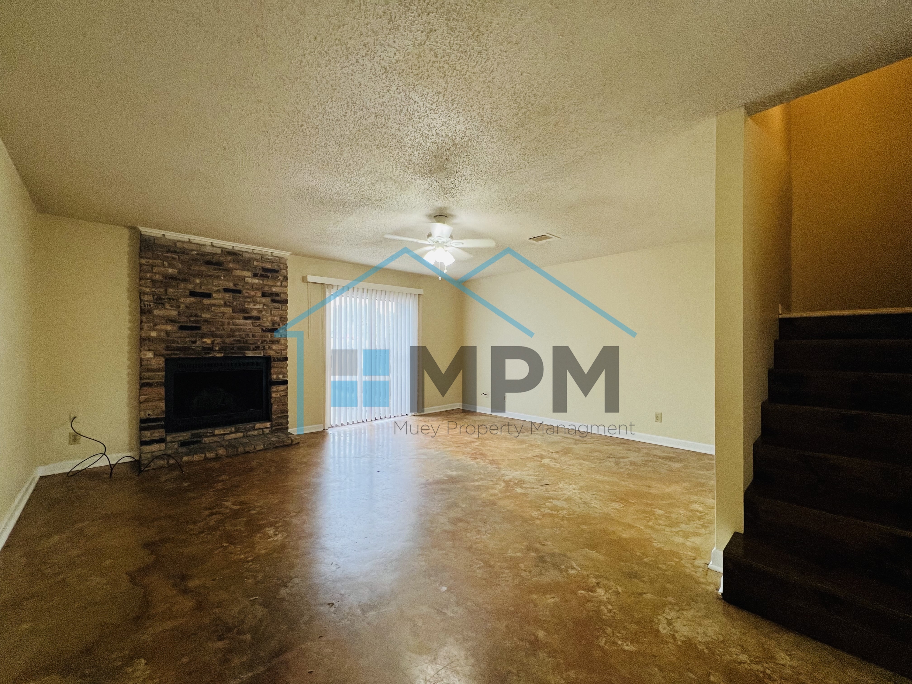 60 Colonial Dr. - D