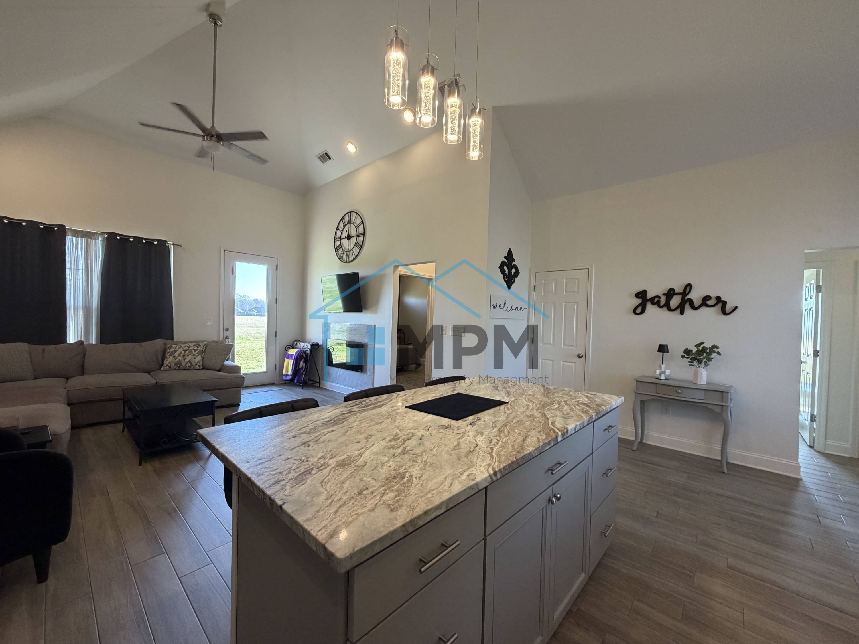 492 Cliff Bullock Drive