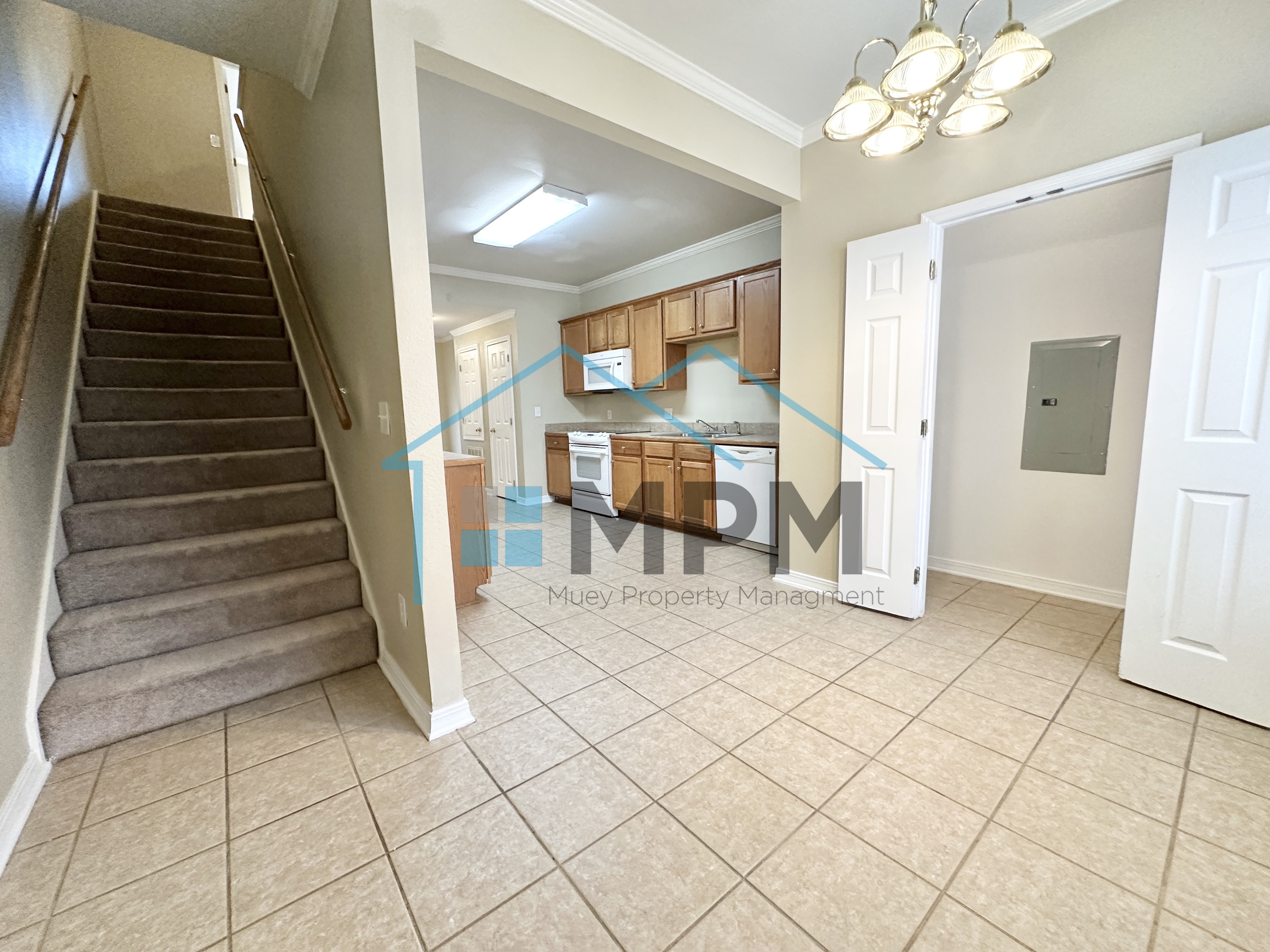 207 North McGuire Avenue - F